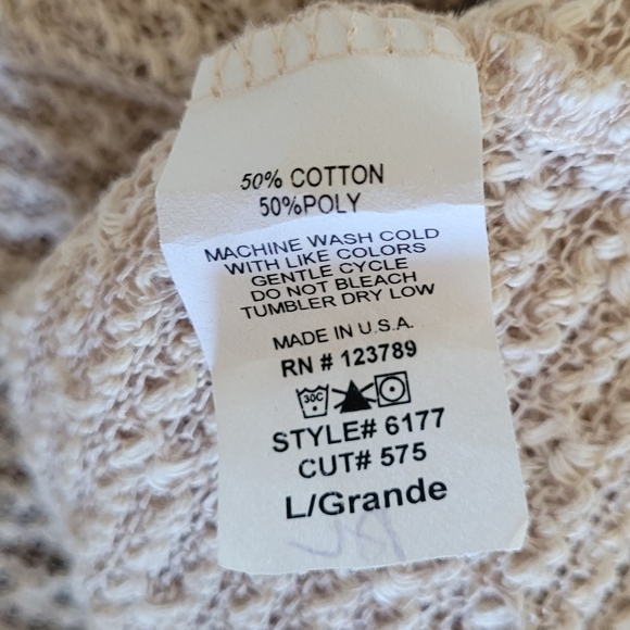 Jolie Cream Cardigan Size L | Fall Fashion - Picture 7 of 7